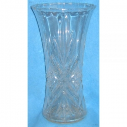 Vase cristal ciselé en résine cassable (sucre) haut 29,4cm Ø 16,3cm